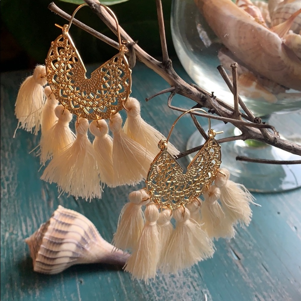 Boho Chic tassel earrings 🦋 Bundle 3/$25